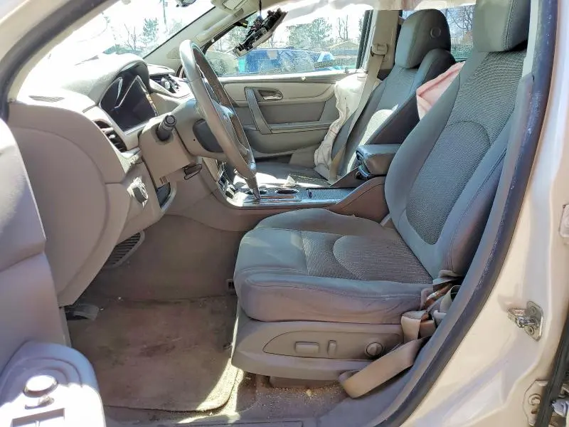 2015 CHEVROLET TRAVERSE LT  