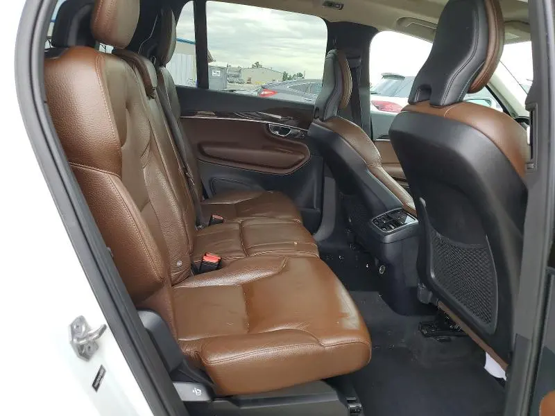 2019 VOLVO XC90 T6 MOMENTUM  
