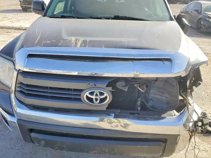 2015 TOYOTA TUNDRA SR5  