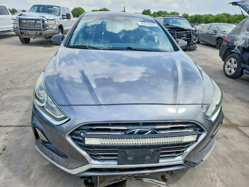 2018 HYUNDAI SONATA SE  