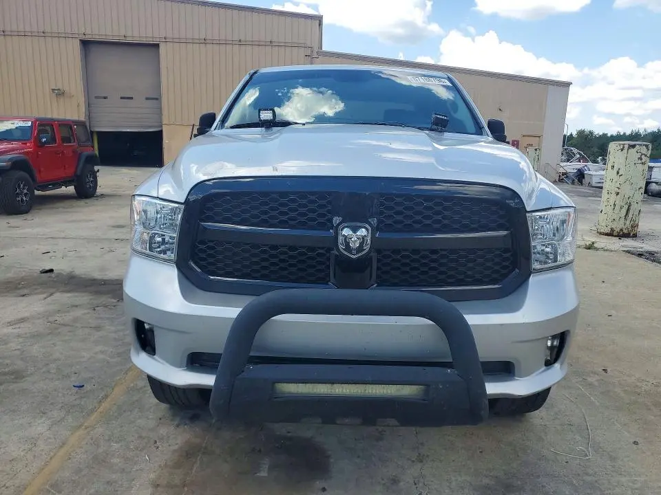 2014 RAM 1500 ST  