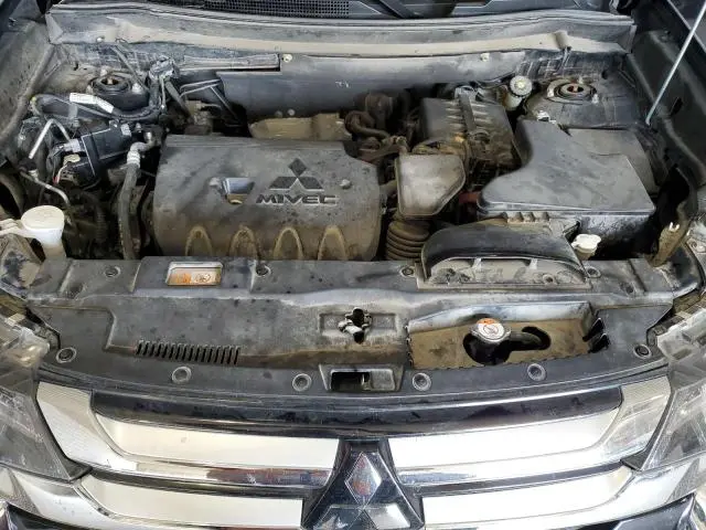 2018 MITSUBISHI OUTLANDER ES  