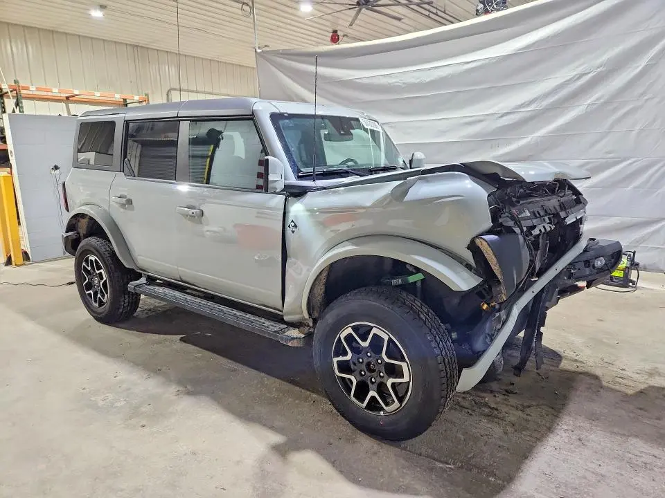 2023 FORD BRONCO BASE  
