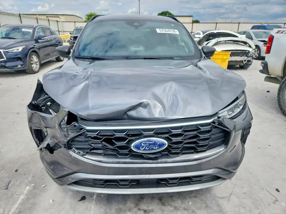2024 FORD ESCAPE ST LINE  