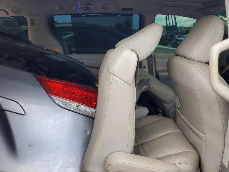 2011 TOYOTA SIENNA XLE 7-PASSENGER  