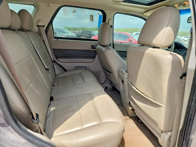 2011 FORD ESCAPE XLT  