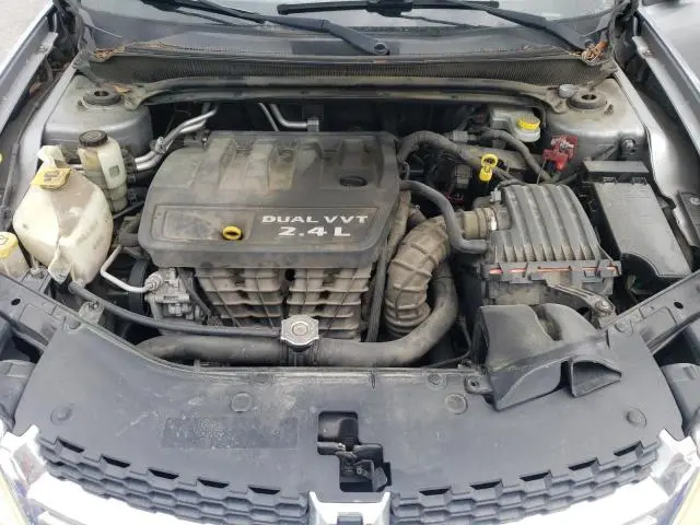 2013 DODGE AVENGER SE  