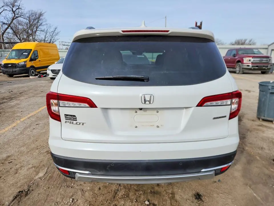 2022 HONDA PILOT TOURING  