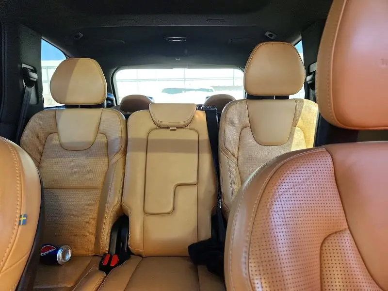 2018 VOLVO XC90 T6  