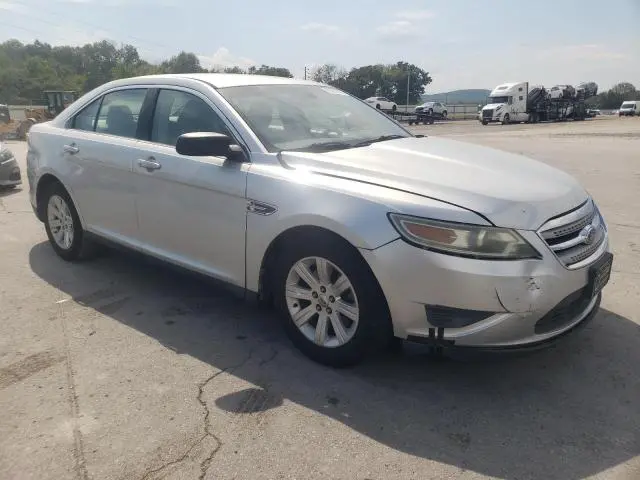 2010 FORD TAURUS SE  