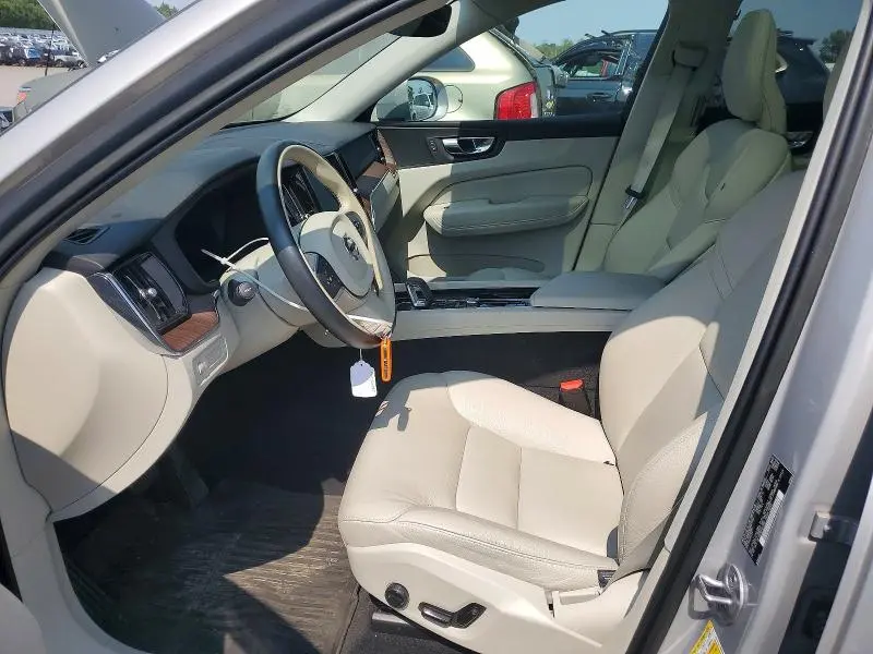 2022 VOLVO XC60 T8 RECHARGE INSCRIPTION EXPRESS  