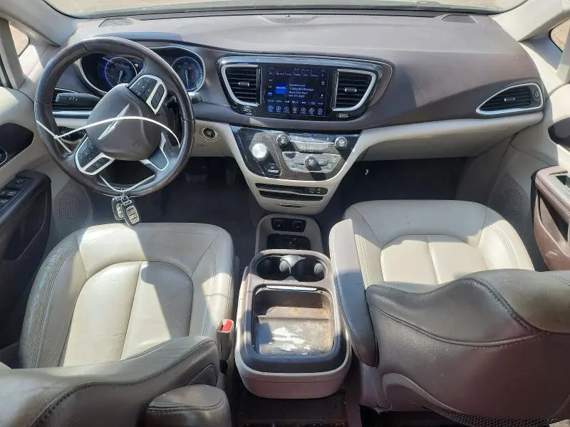 2017 CHRYSLER PACIFICA TOURING L  