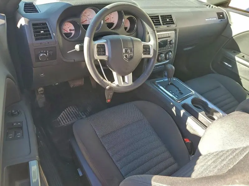 2014 DODGE CHALLENGER SXT  