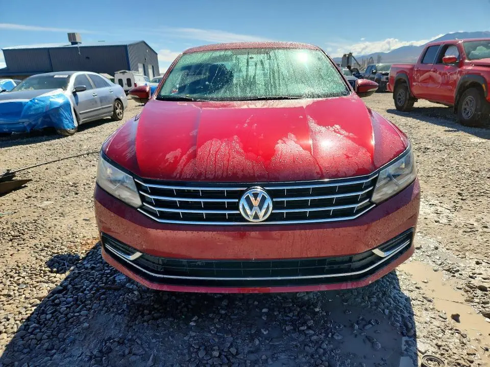 2016 VOLKSWAGEN PASSAT S  