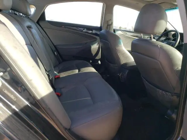 2012 HYUNDAI SONATA SE  