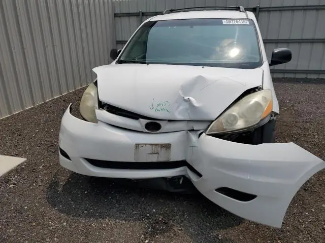 2010 TOYOTA SIENNA CE  