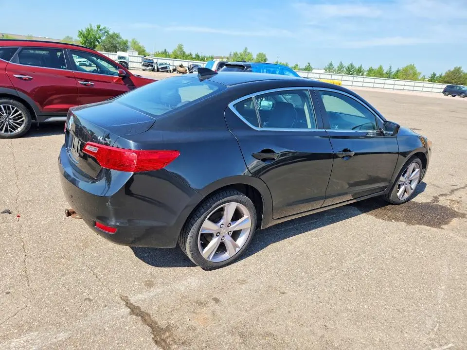 2013 ACURA ILX 20 TECH  