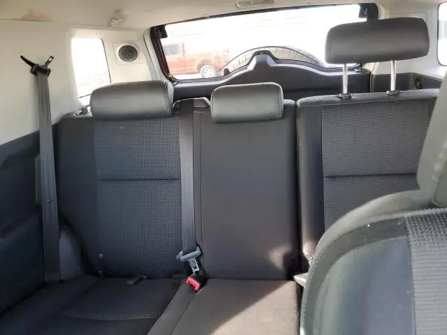 2010 TOYOTA FJ CRUISER   