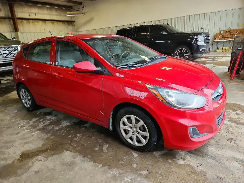 2014 HYUNDAI ACCENT GS  