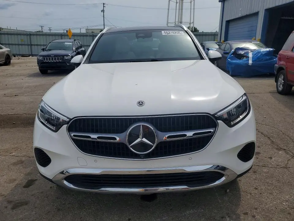 2026 MERCEDES-BENZ GLC 300  