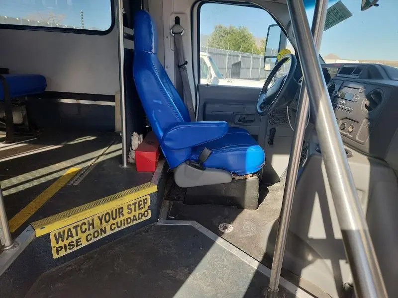 2017 FORD ECONOLINE E450 SUPER DUTY CUTAWAY VAN  