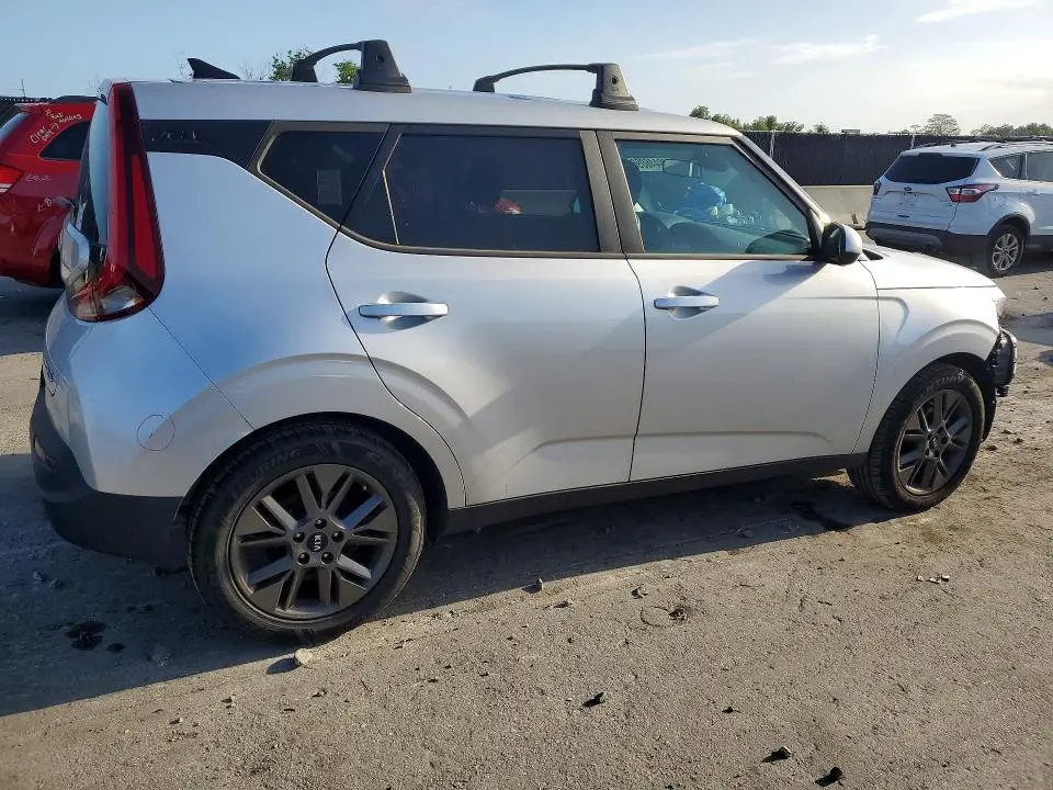 2021 KIA SOUL S  