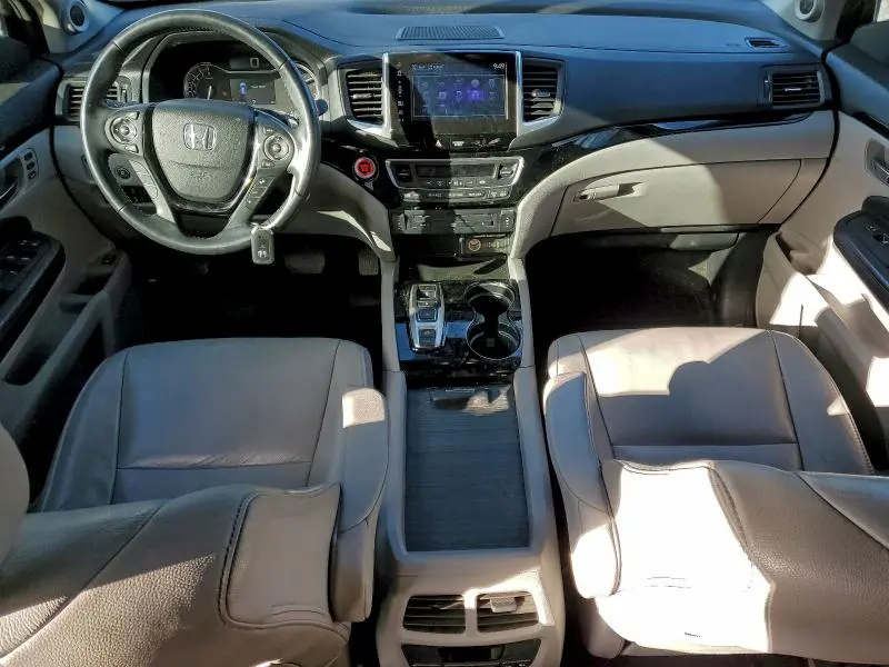 2017 HONDA PILOT TOURING  