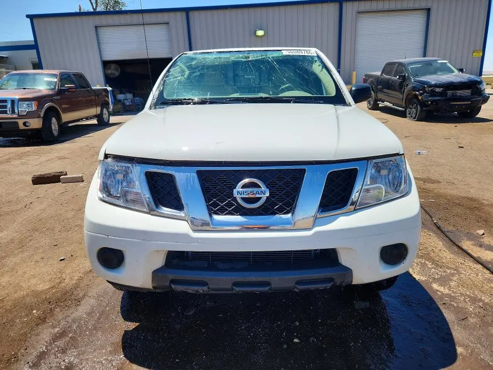 2017 NISSAN FRONTIER SV  