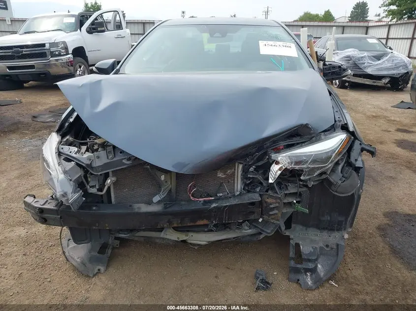 2017 TOYOTA COROLLA SE