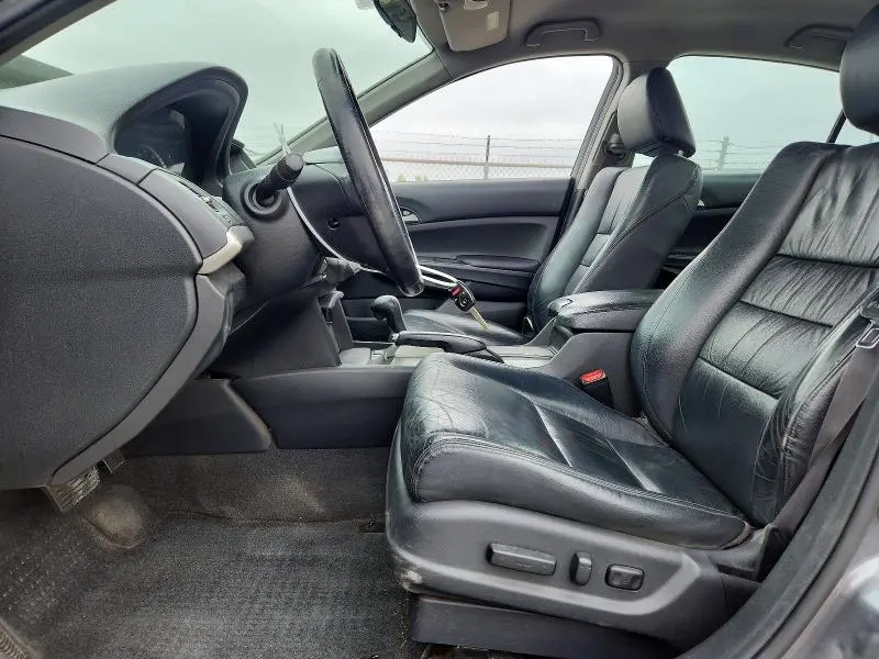 2011 HONDA ACCORD SE  