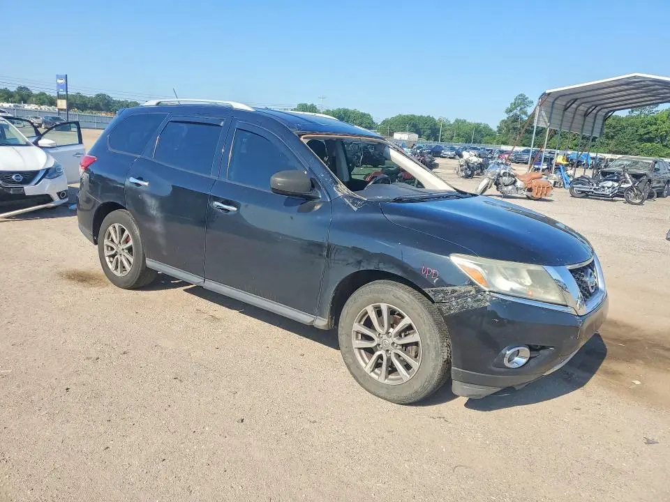 2015 NISSAN PATHFINDER SV  
