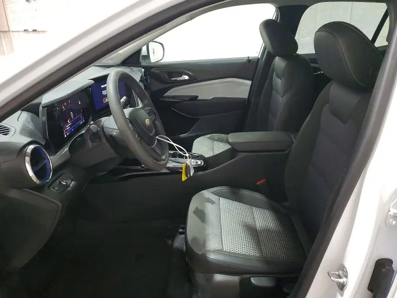 2025 CHEVROLET TRAX 1LT  