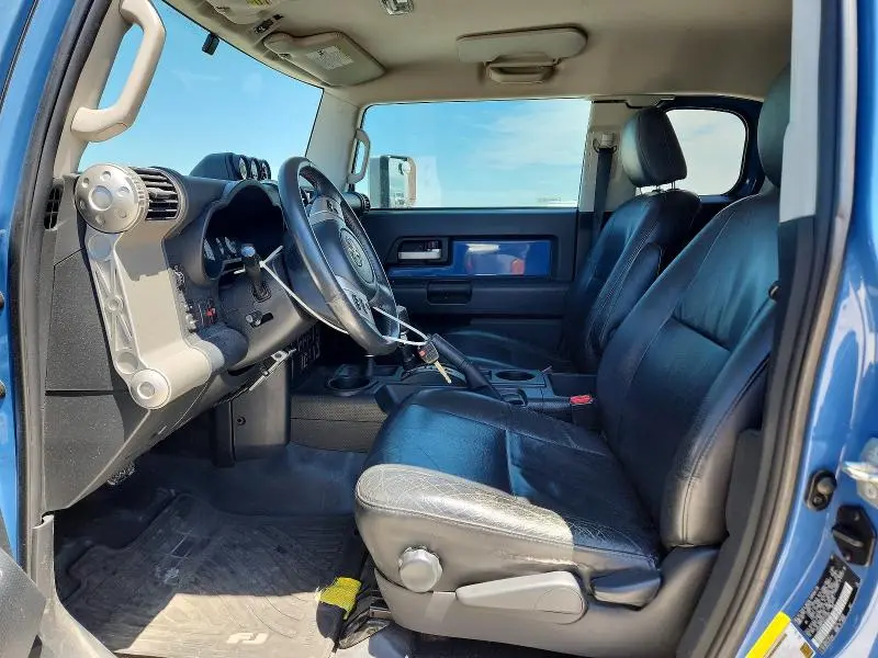 2012 TOYOTA FJ CRUISER BASE  