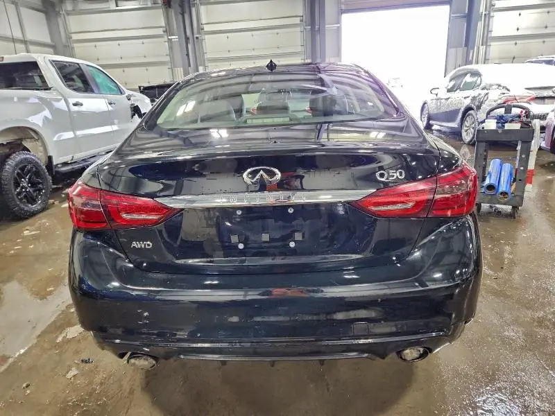 2018 INFINITI Q50 LUXE  