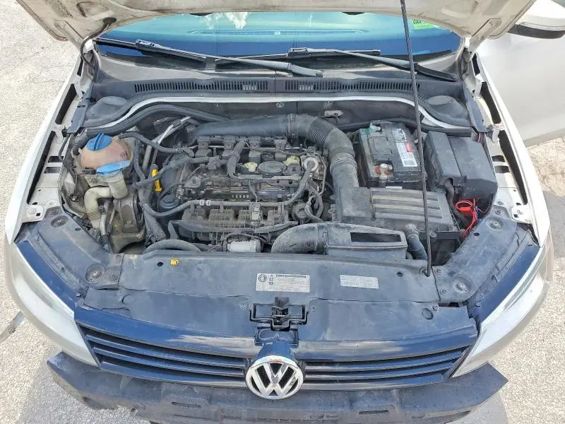 2014 VOLKSWAGEN JETTA SE  