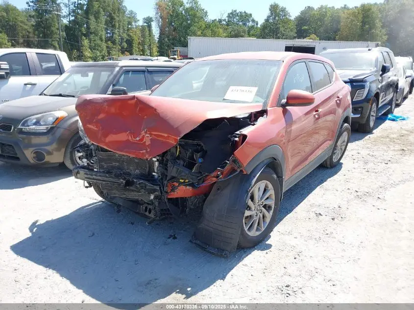 2017 HYUNDAI TUCSON SE