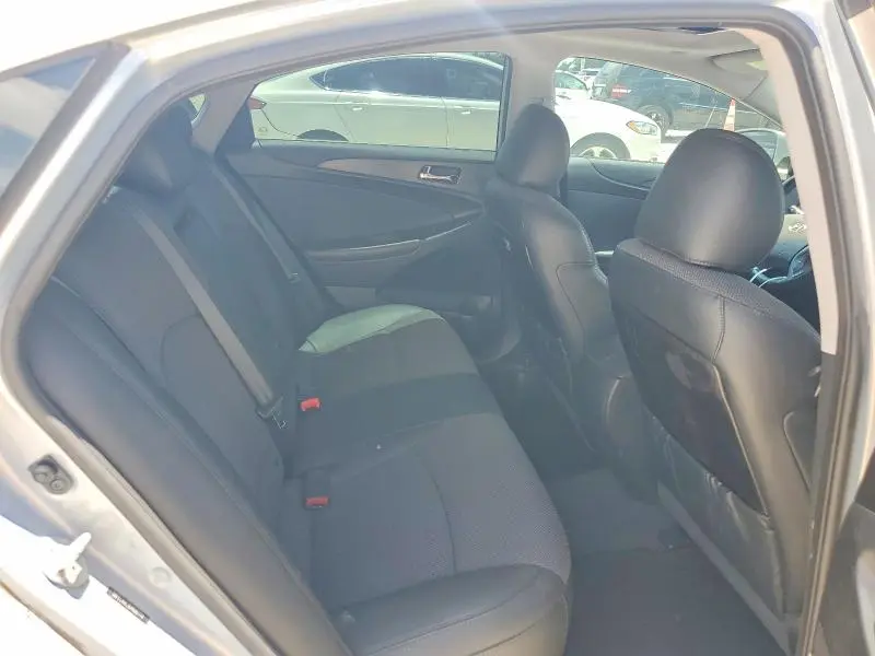 2013 HYUNDAI SONATA SE  