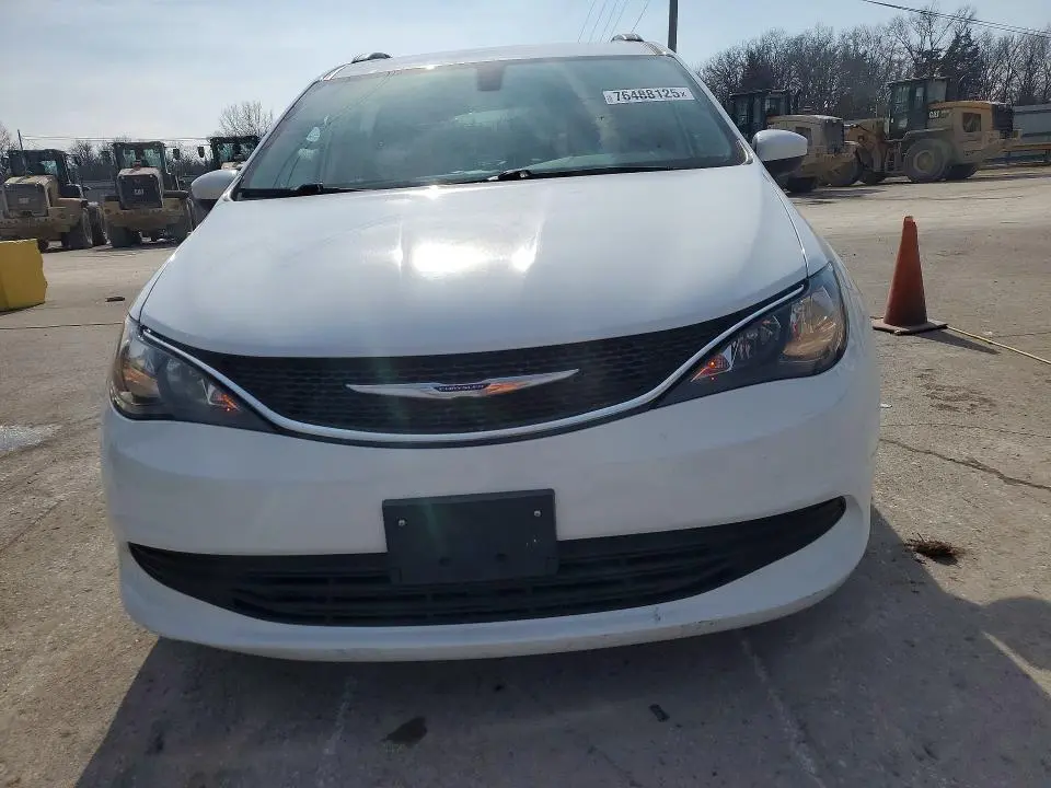 2020 CHRYSLER VOYAGER LXI  