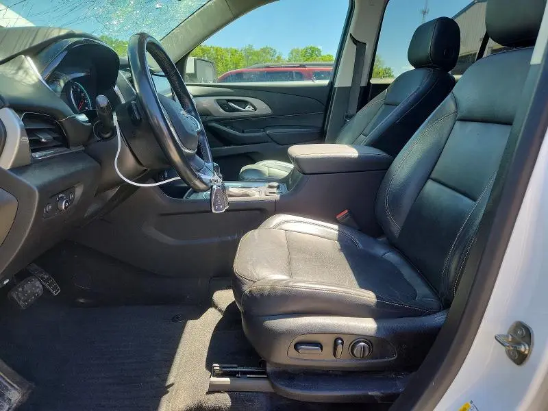 2021 CHEVROLET TRAVERSE LT  