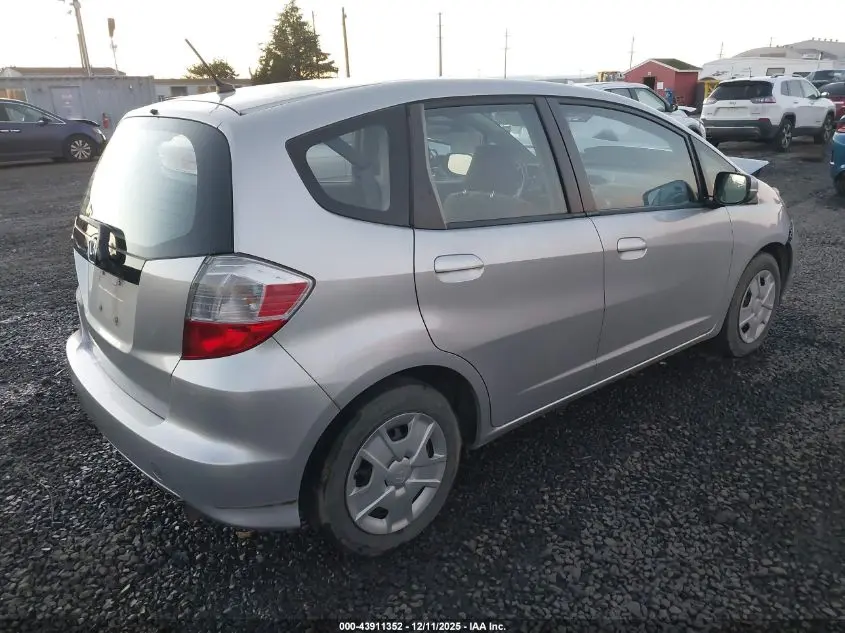 2013 HONDA FIT  