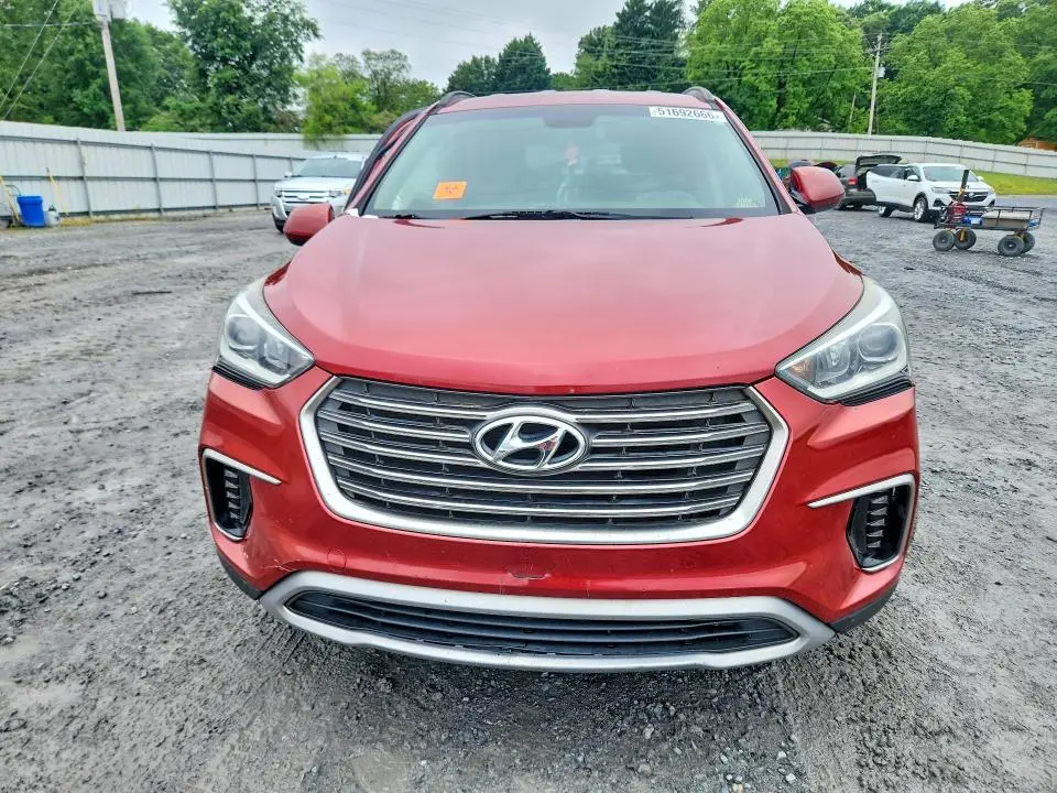 2018 HYUNDAI SANTA FE SE  