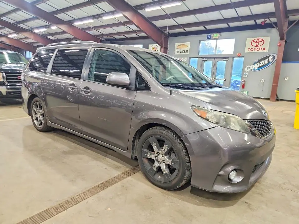 2012 TOYOTA SIENNA SPORT  