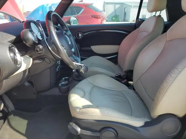 2011 MINI COOPER   