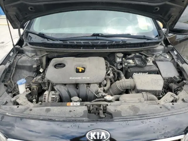 2017 KIA FORTE LX  