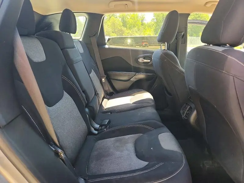 2017 JEEP CHEROKEE SPORT  