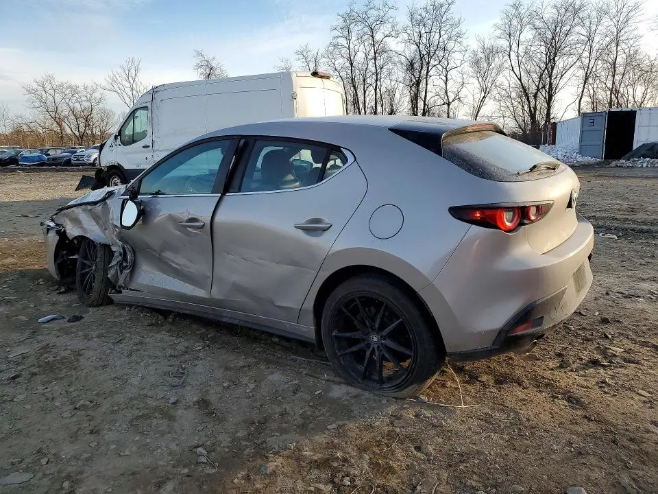 2022 MAZDA 3 SELECT  