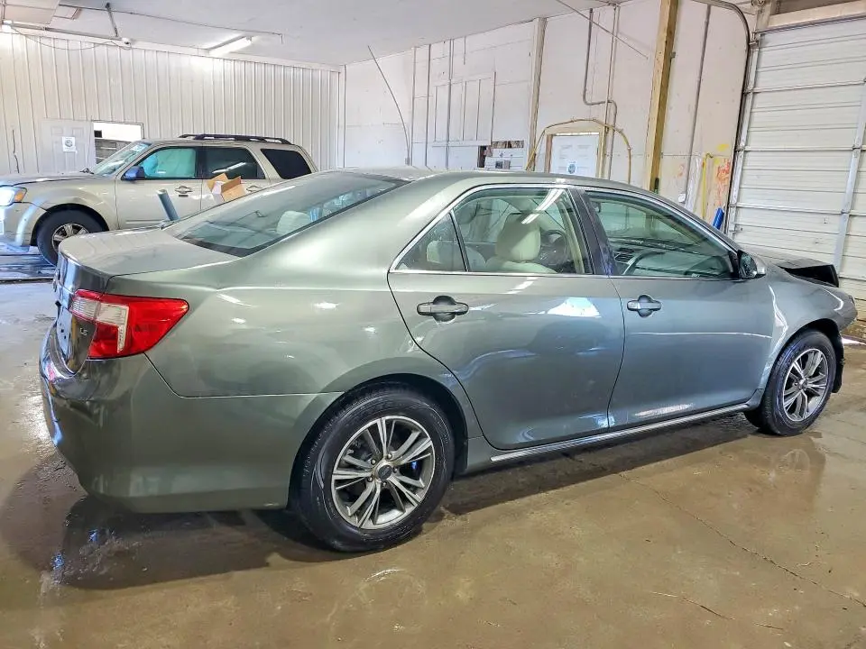2013 TOYOTA CAMRY LE  