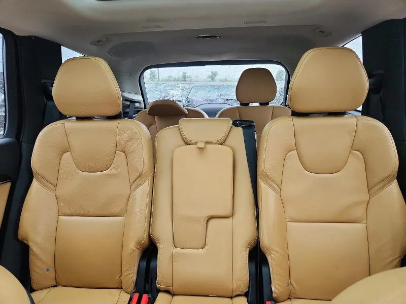 2016 VOLVO XC90 T6  