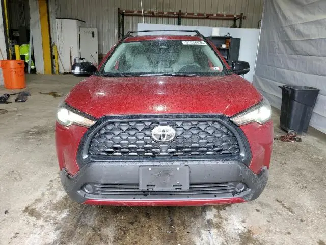2025 TOYOTA COROLLA CROSS LE  