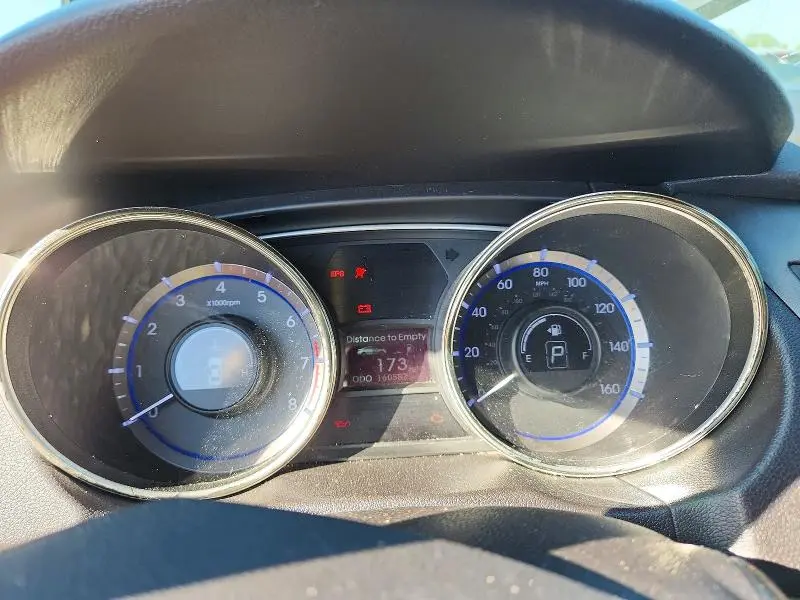 2012 HYUNDAI SONATA GLS  